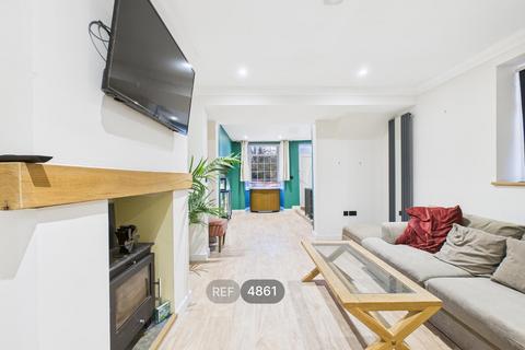 undefined, Nottingham NG15