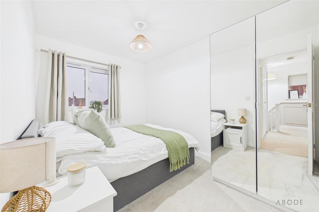 CAM03473 G0-PR0559-STILL006.jpg