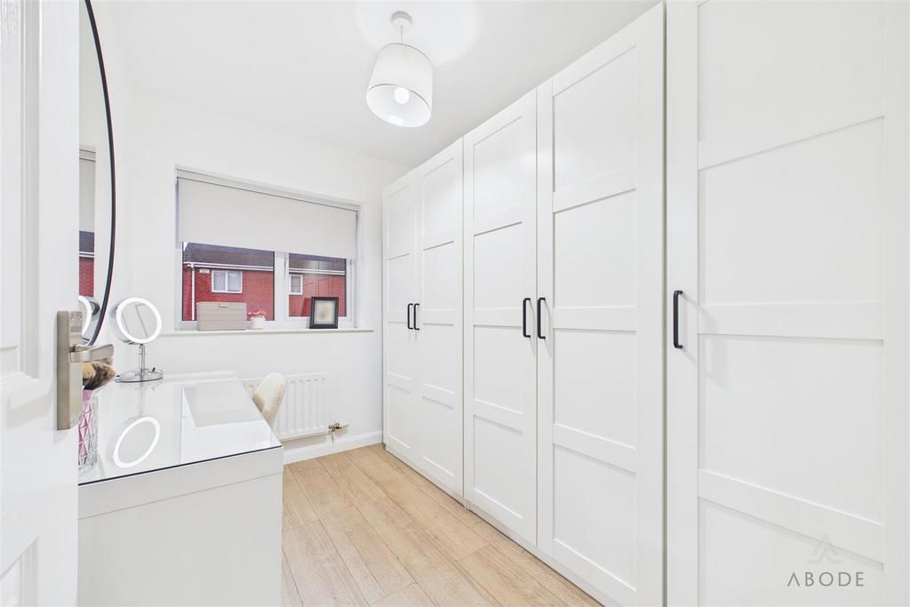 CAM03473 G0-PR0559-STILL008.jpg