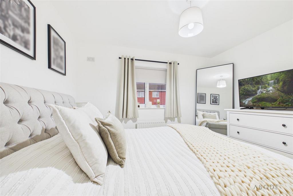 CAM03473 G0-PR0559-STILL005.jpg