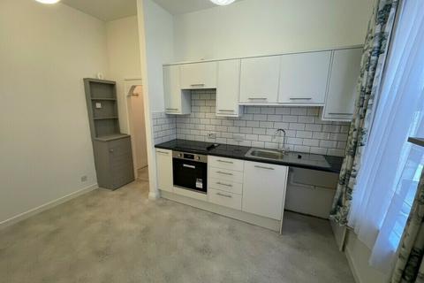 undefined, FIRST FLOOR ONE BEDROOM FLAT, LOCATED CLOSE TO SHOPS, TRANSPORT LINKS AND BEACH AT BOSCOMBE PIER