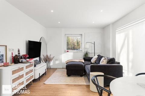 1 bedroom apartment for sale, DANIEL THOMAS | Quayside Court, Waltham Abbey, EN9 1FJ