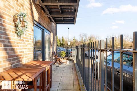 1 bedroom apartment for sale, DANIEL THOMAS | Quayside Court, Waltham Abbey, EN9 1FJ