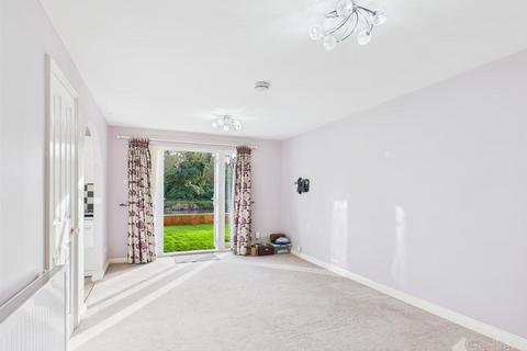 2 bedroom apartment for sale, Cambridge Road, Harlow CM20