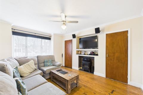 2 bedroom semi-detached house for sale, Christchurch Road, Worcester, Worcestershire, WR4