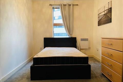 2 bedroom flat to rent, Barton Place, 3 Hornbeam Way, M4 4AU