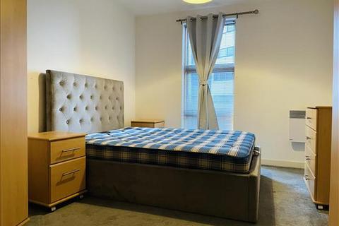 2 bedroom flat to rent, Barton Place, 3 Hornbeam Way, M4 4AU