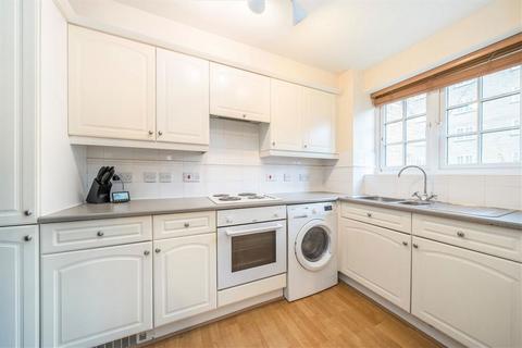 1 bedroom flat to rent, Edith Cavell Way, London SE18