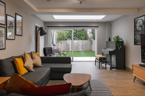 5 bedroom detached house for sale, Southernhay Close, Stoneygate, LE2