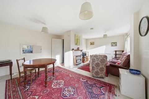 undefined, Warwick Road, Cambridge, CB4
