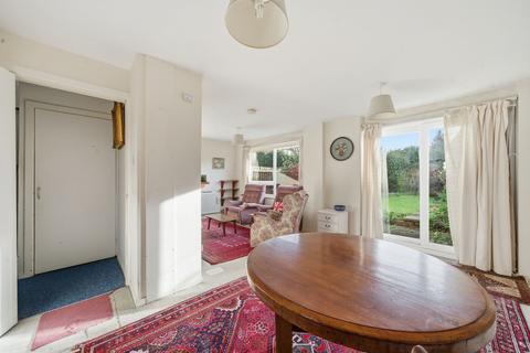 undefined, Warwick Road, Cambridge, CB4