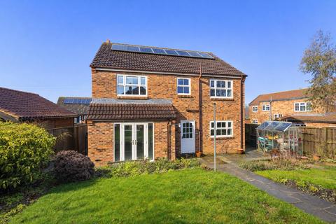 undefined, Tholthorpe, York