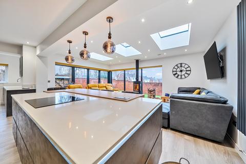 4 bedroom detached house for sale, Court Hill, Taunton