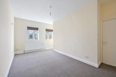 2 bedroom flat to rent, Christchurch Road, Colliers Wood SW19
