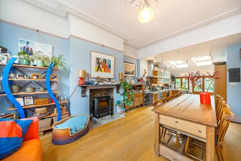 undefined, Beacon Hill, London N7