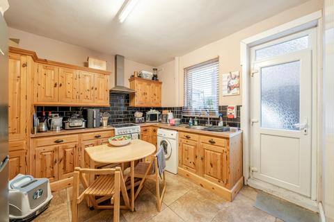 2 bedroom end of terrace house for sale, Spring Bank, Grimsby, Lincolnshire, DN34