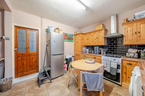 2 bedroom end of terrace house for sale, Spring Bank, Grimsby, Lincolnshire, DN34