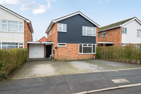 Stafford Close, Taplow, Buckinghamshire, SL6