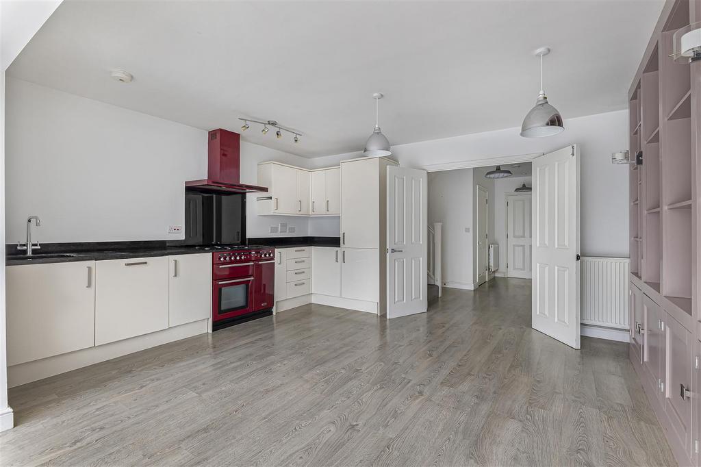 Kitchen / dining room