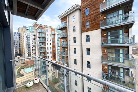 2 bedroom apartment for sale, Vallea Court, Manchester M4