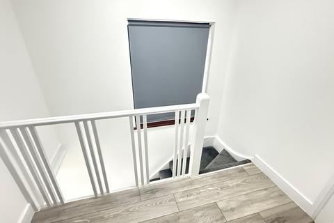 3 bedroom semi-detached house to rent, Brook Drive, Harrow HA1