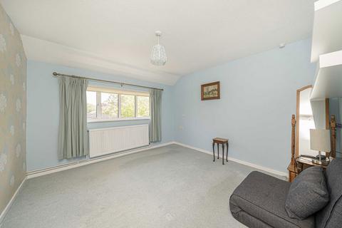 undefined, Chichester Close, Hampton TW12