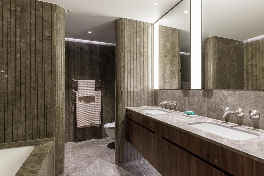 Ensuite 2.jpg