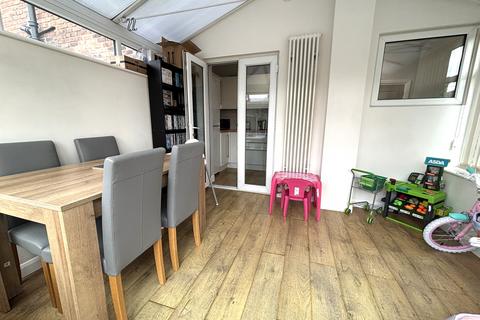 2 bedroom semi-detached house for sale, Clovelly Road, Offerton