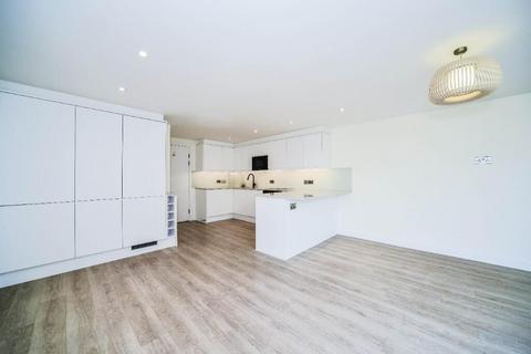 2 bedroom flat for sale, Water Gardens Square, London