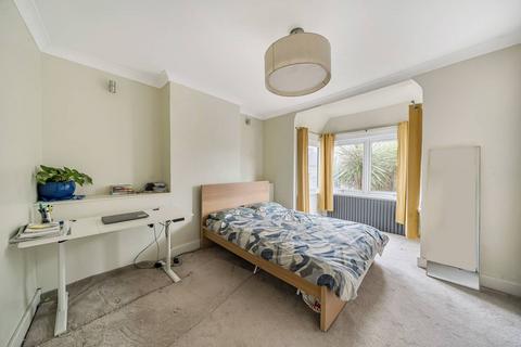 undefined, Harlington Road East, Feltham, TW13