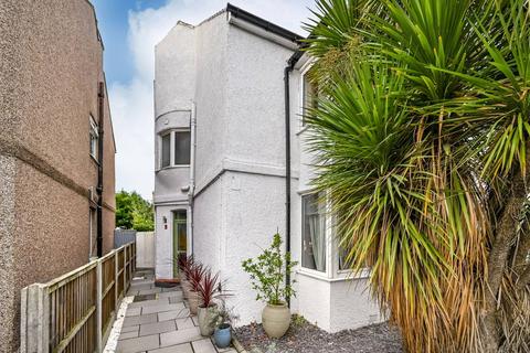 undefined, Harlington Road East, Feltham, TW13