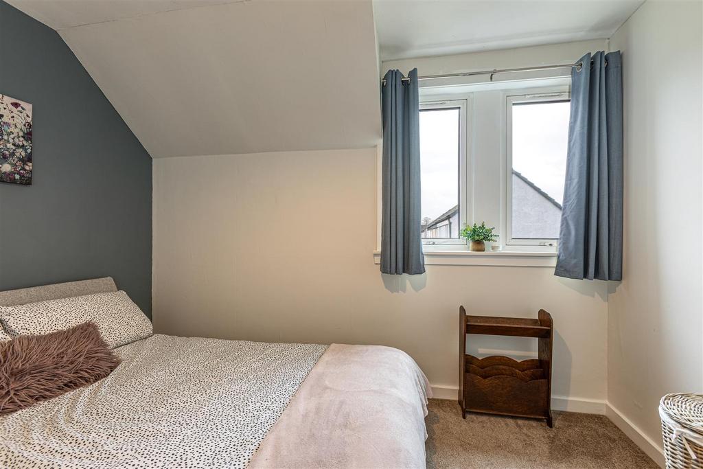 4 Weirgate Brae St Boswells 32.JPG