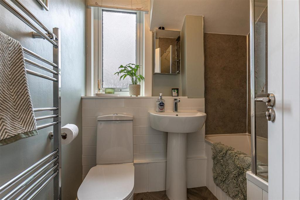 4 Weirgate Brae St Boswells 34.JPG