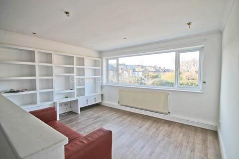 1 bedroom maisonette to rent, Coombe Road, New Malden