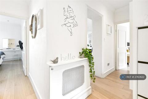 undefined, Bed, London, NW1
