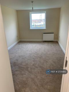 2 bedroom flat to rent, Orton Grove, London, EN1