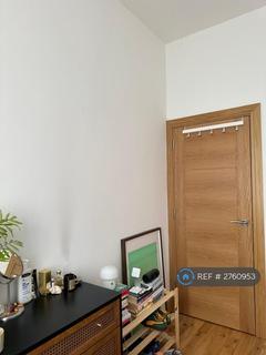 2 bedroom flat to rent, Finsbury Park, London, N4