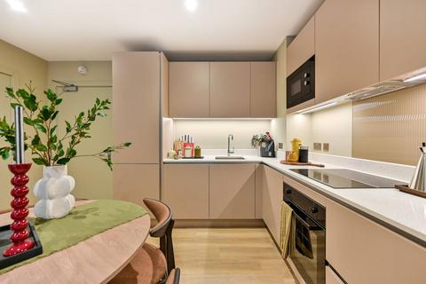 2 bedroom flat to rent, Momento Staines-upon-Thames, Staines, Staines-upon-Thames, TW18