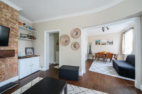 2 bedroom flat for sale, Fortune Green Road, West Hampstead, NW6