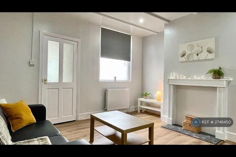 undefined, Aston Road, Leeds, LS13