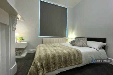 undefined, Aston Road, Leeds, LS13