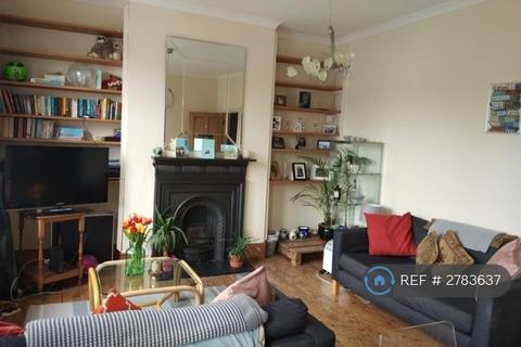 2 bedroom flat to rent, Streatham Hill, London, SW16