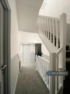 1 bedroom in a flat share to rent, Garratt Lane, Tooting Broadway, SW17