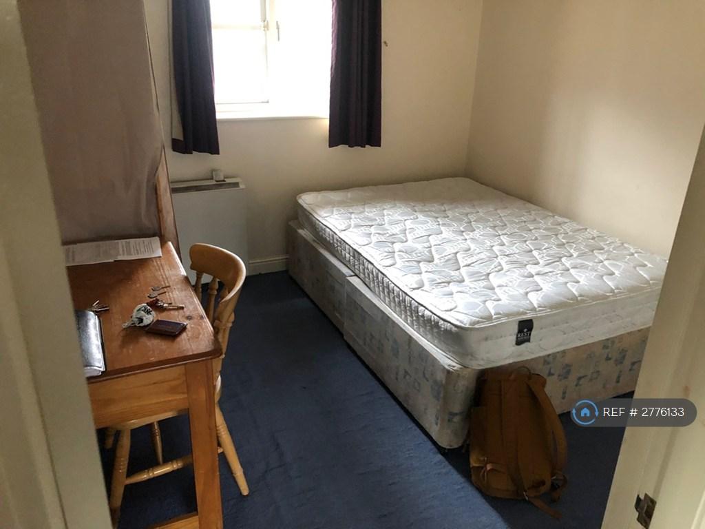 Double Bedroom 2
