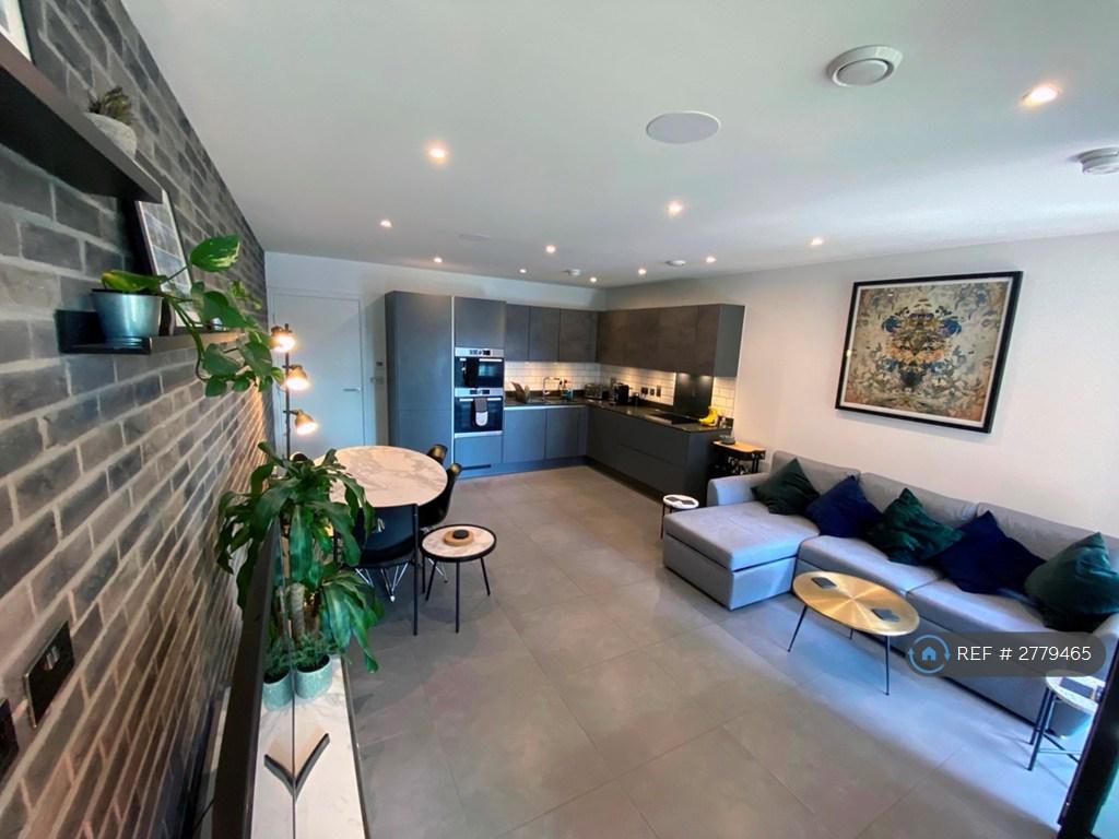 Living Room/Kitchen