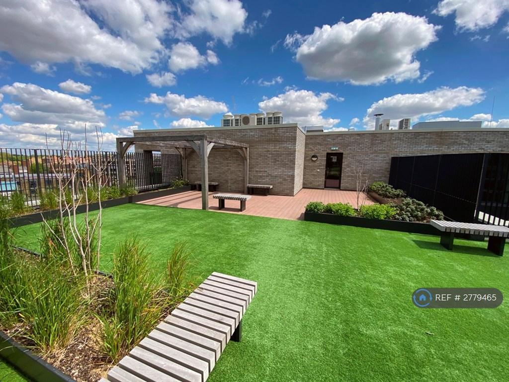 Communal Roof Terrace