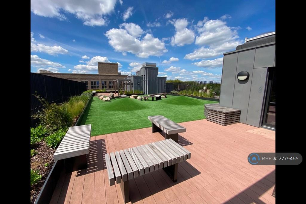 Communal Roof Terrace