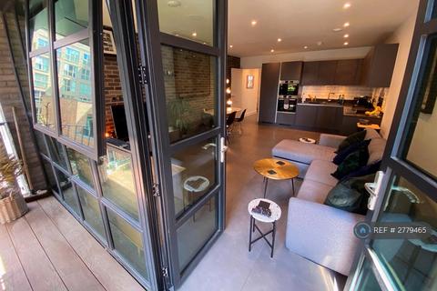 2 bedroom flat to rent, Hackney Wick, London, E9