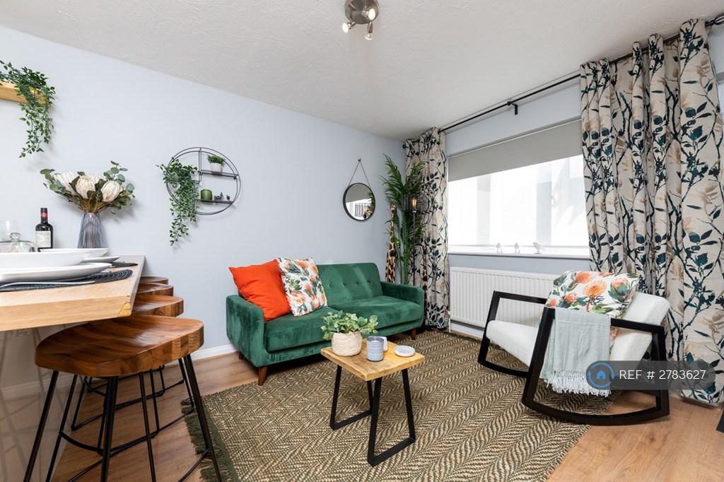 Open Plan Lounge With Breakfast Bar