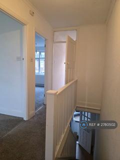 3 bedroom end of terrace house to rent, Brook St, Erith, DA8